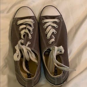 Converse size 7 Gray